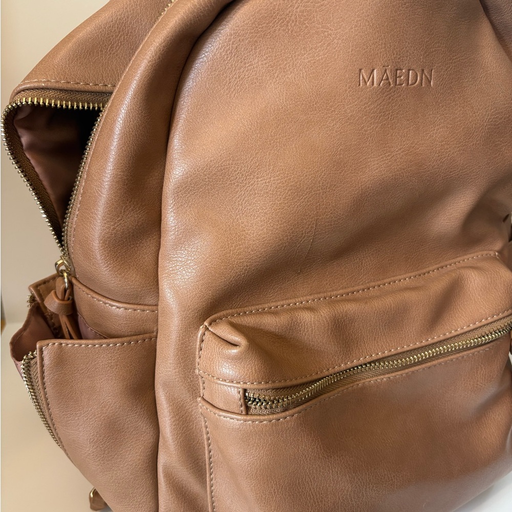 Camel diaperbag/backpack